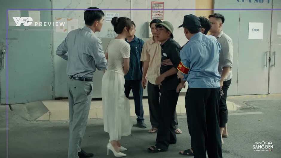 Dưới ô cửa sáng đèn - Tập 11: Lỡ qua đêm, Dương không dứt được 'trà xanh' Dưới ô cửa sáng đèn - Tập 11: Lỡ qua đêm, Dương không dứt được 'trà xanh'