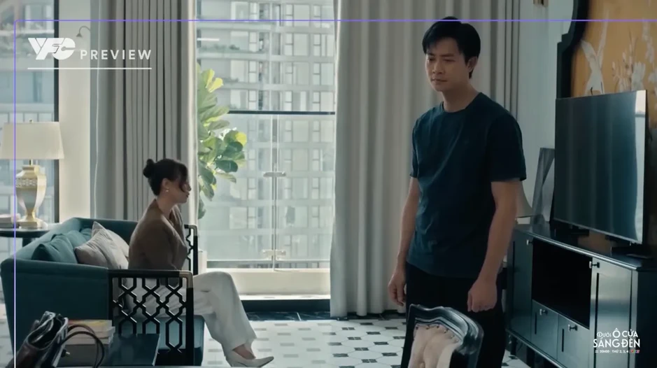 Dưới ô cửa sáng đèn - Tập 18: Dương không đồng ý ký đơn ly hôn, Diệu vẫn kiên quyết chia tay Dưới ô cửa sáng đèn - Tập 18: Dương không đồng ý ký đơn ly hôn, Diệu vẫn kiên quyết chia tay