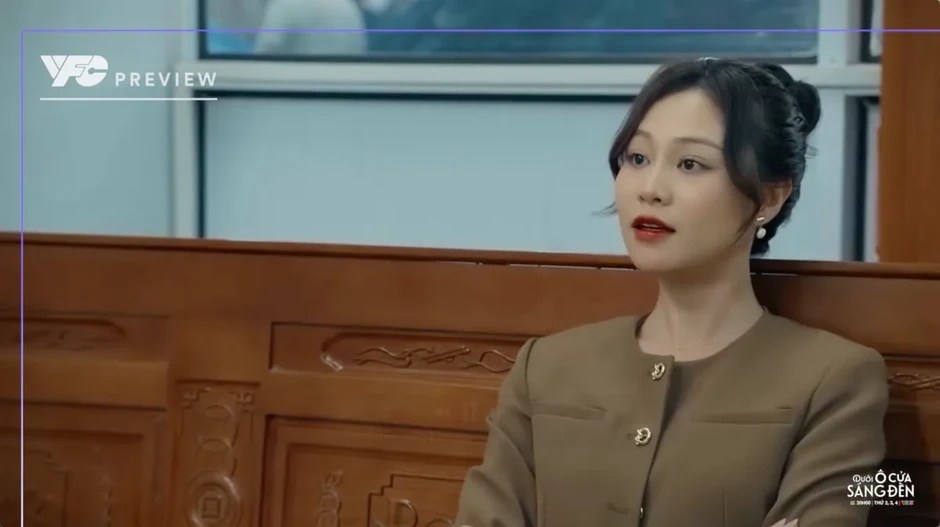 Dưới ô cửa sáng đèn - Tập 18: Dương không đồng ý ký đơn ly hôn, Diệu vẫn kiên quyết chia tay Dưới ô cửa sáng đèn - Tập 18: Dương không đồng ý ký đơn ly hôn, Diệu vẫn kiên quyết chia tay
