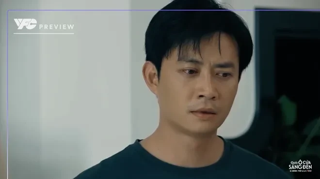 Dưới ô cửa sáng đèn - Tập 18: Dương không đồng ý ký đơn ly hôn, Diệu vẫn kiên quyết chia tay Dưới ô cửa sáng đèn - Tập 18: Dương không đồng ý ký đơn ly hôn, Diệu vẫn kiên quyết chia tay