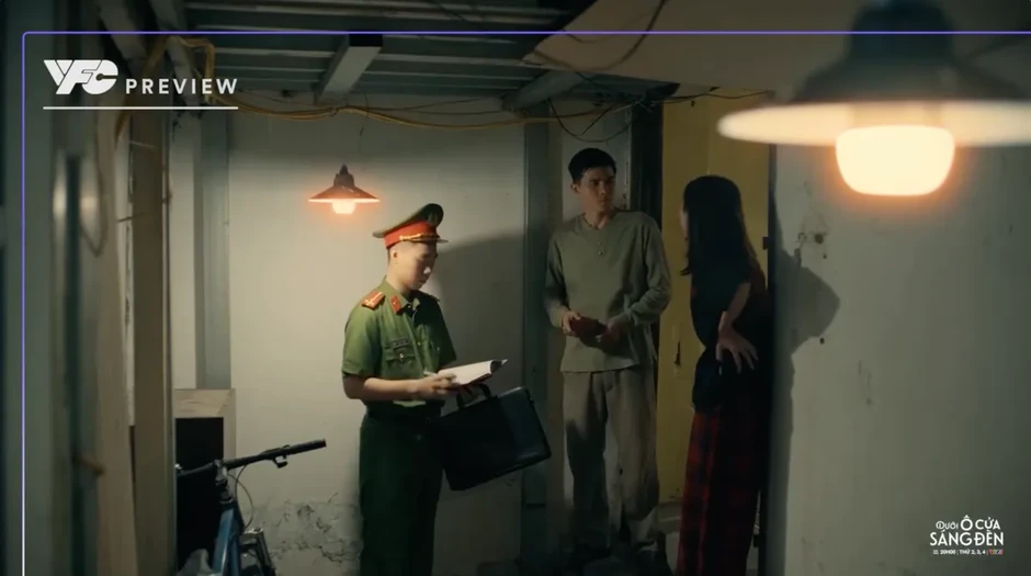 Dưới ô cửa sáng đèn - Tập 18: Dương không đồng ý ký đơn ly hôn, Diệu vẫn kiên quyết chia tay Dưới ô cửa sáng đèn - Tập 18: Dương không đồng ý ký đơn ly hôn, Diệu vẫn kiên quyết chia tay
