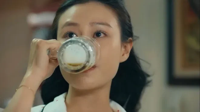 Dưới ô cửa sáng đèn - Tập 19: Rơi nước mắt cảnh người bố già nghe tin con gái ly hôn Dưới ô cửa sáng đèn - Tập 19: Rơi nước mắt cảnh người bố già nghe tin con gái ly hôn