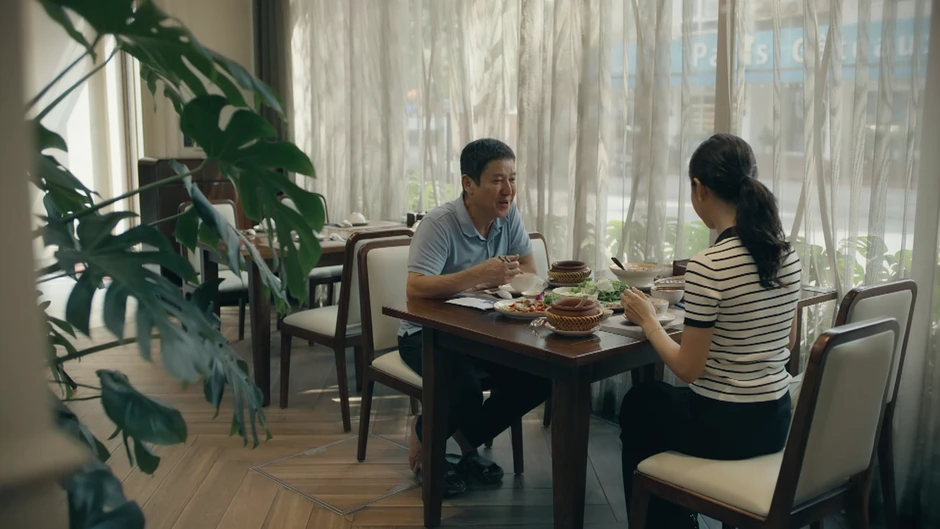 Dưới ô cửa sáng đèn - Tập 23: 'Tổng tài' Sơn mua công ty giúp Diệu? Dưới ô cửa sáng đèn - Tập 23: 'Tổng tài' Sơn mua công ty giúp Diệu?