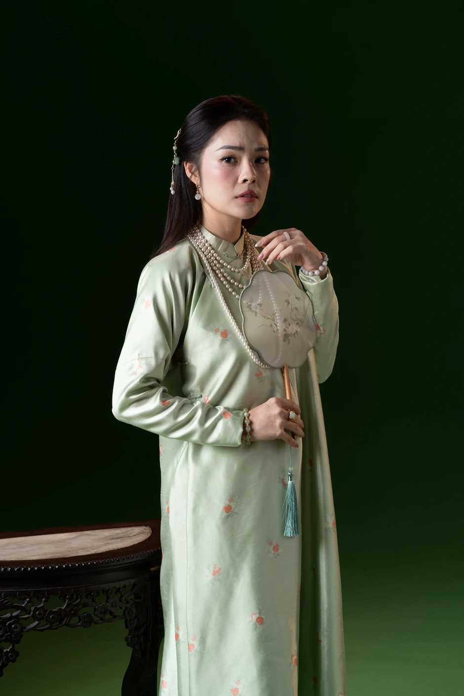Dương Cẩm Lynh: Sau scandal, tôi không còn là sự ưu tiên của đoàn phim Dương Cẩm Lynh: Sau scandal, tôi không còn là sự ưu tiên của đoàn phim