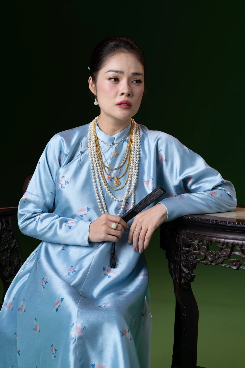 Dương Cẩm Lynh: Sau scandal, tôi không còn là sự ưu tiên của đoàn phim Dương Cẩm Lynh: Sau scandal, tôi không còn là sự ưu tiên của đoàn phim