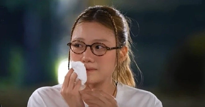 Em gái Trấn Thành kể chuyện cãi nhau với chị ruột: "Tôi mất hết ý chí" Em gái Trấn Thành kể chuyện cãi nhau với chị ruột: "Tôi mất hết ý chí"