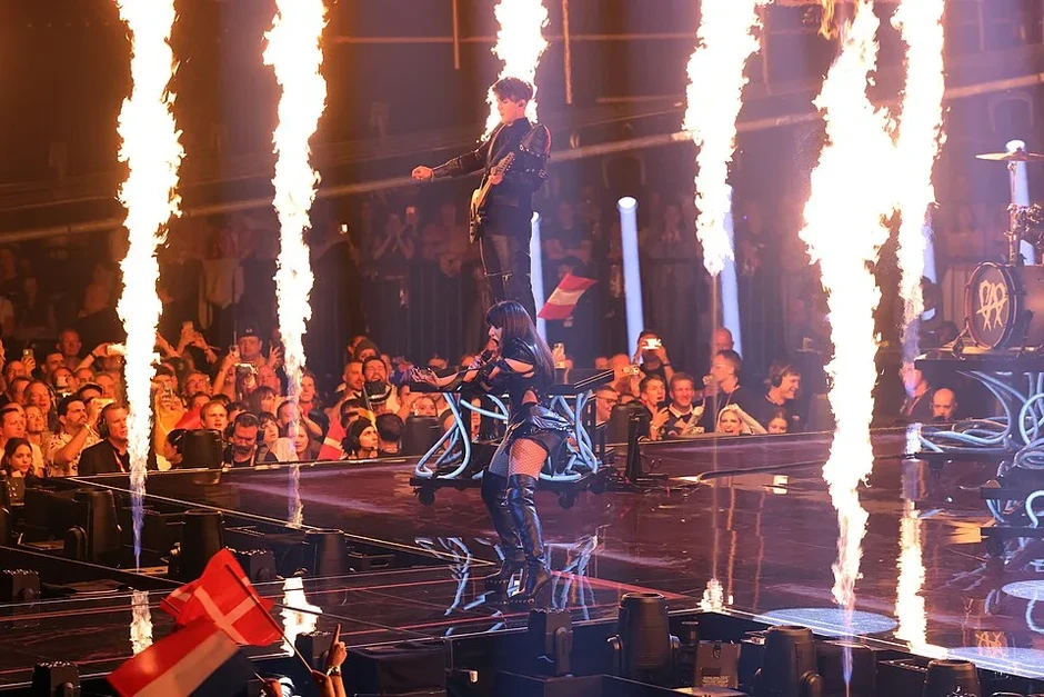 Eurovision: Sân khấu của những bản sắc Eurovision: Sân khấu của những bản sắc