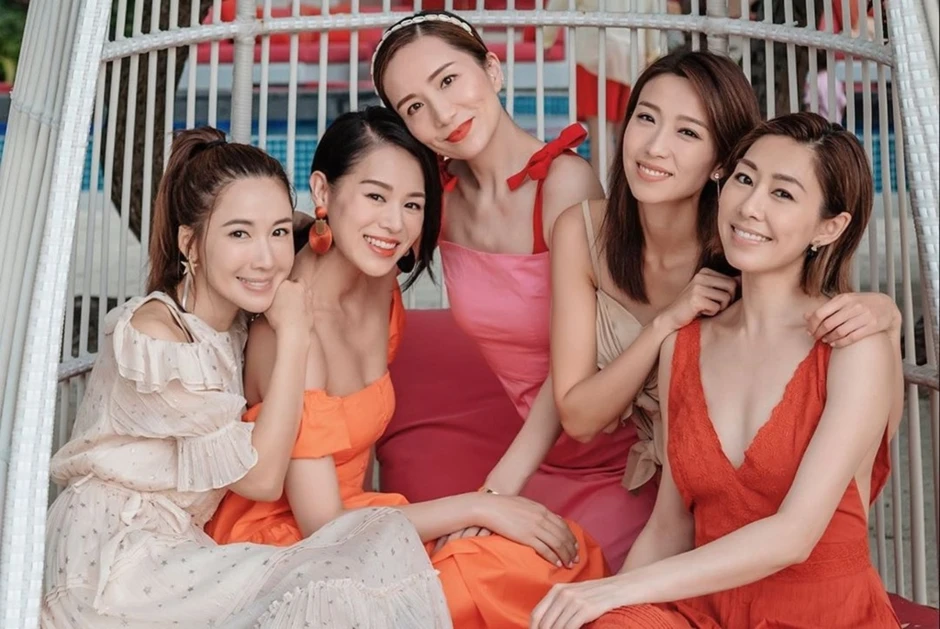 Gái ế showbiz tốt nghiệp RMIT, sống trong căn hộ 3 phòng ngủ giá 30 tỷ, bị bạn trai giám đốc lừa làm tiểu tam Gái ế showbiz tốt nghiệp RMIT, sống trong căn hộ 3 phòng ngủ giá 30 tỷ, bị bạn trai giám đốc lừa làm tiểu tam