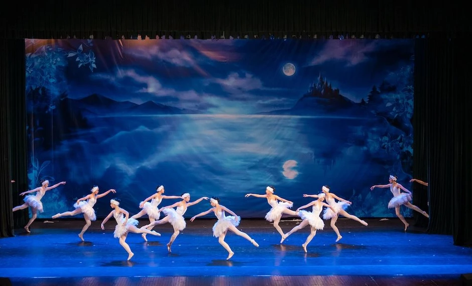 Gala Vũ kịch mùa 5 cùng vở ballet kinh điển “Hồ thiên nga”: Kết nối và lan tỏa tình yêu nghệ thuật ballet Gala Vũ kịch mùa 5 cùng vở ballet kinh điển “Hồ thiên nga”: Kết nối và lan tỏa tình yêu nghệ thuật ballet