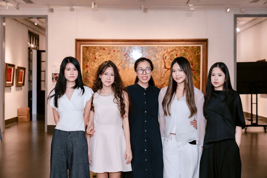 Gen Z đưa góc nhìn trẻ và cá tính vào sơn mài truyền thống Gen Z đưa góc nhìn trẻ và cá tính vào sơn mài truyền thống