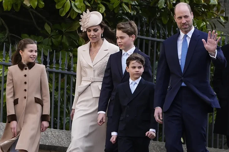 Gia đình Công nương Kate Middleton dự lễ Phục sinh sau 2 năm vắng mặt Gia đình Công nương Kate Middleton dự lễ Phục sinh sau 2 năm vắng mặt