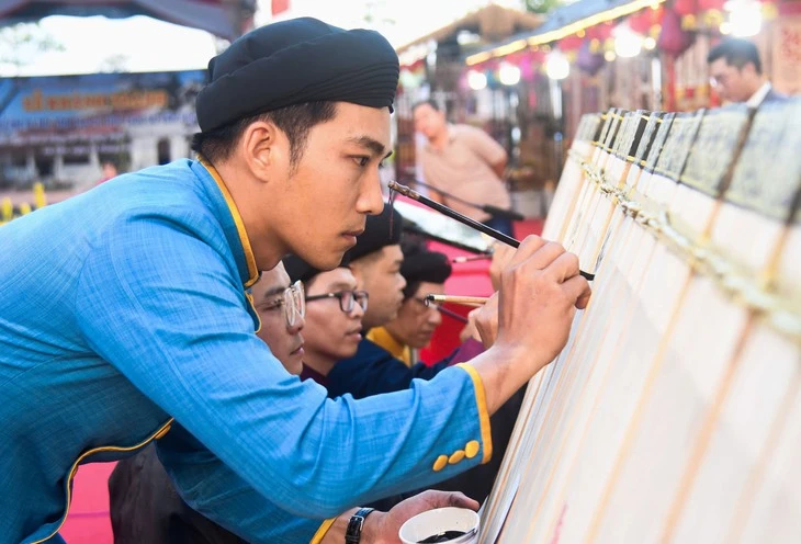 Hà Tiên mong muốn đưa lễ hội Tao đàn Chiêu Anh Các thành di sản văn hóa phi vật thể quốc gia Hà Tiên mong muốn đưa lễ hội Tao đàn Chiêu Anh Các thành di sản văn hóa phi vật thể quốc gia