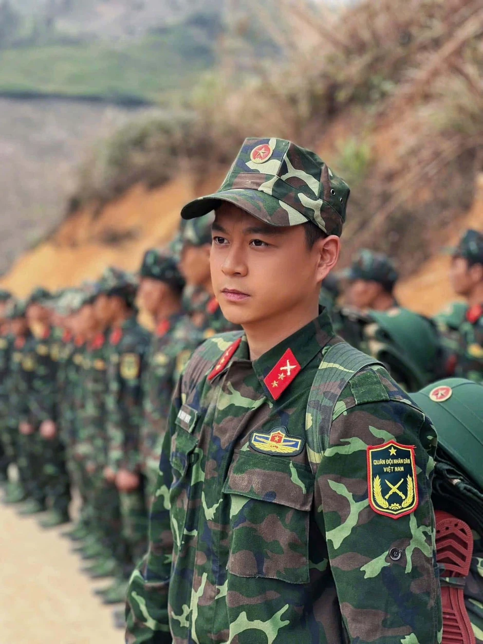Hai con của NSND Hoàng Dũng: Người là giám đốc, người chuyên đóng phim VTV Hai con của NSND Hoàng Dũng: Người là giám đốc, người chuyên đóng phim VTV