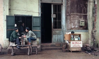 Hàng quán Hà Nội thập niên 1980-1990 qua ống kính