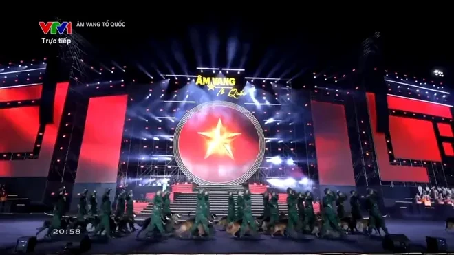 Hào hùng chương trình nghệ thuật đặc biệt "Âm vang Tổ quốc" Hào hùng chương trình nghệ thuật đặc biệt "Âm vang Tổ quốc"