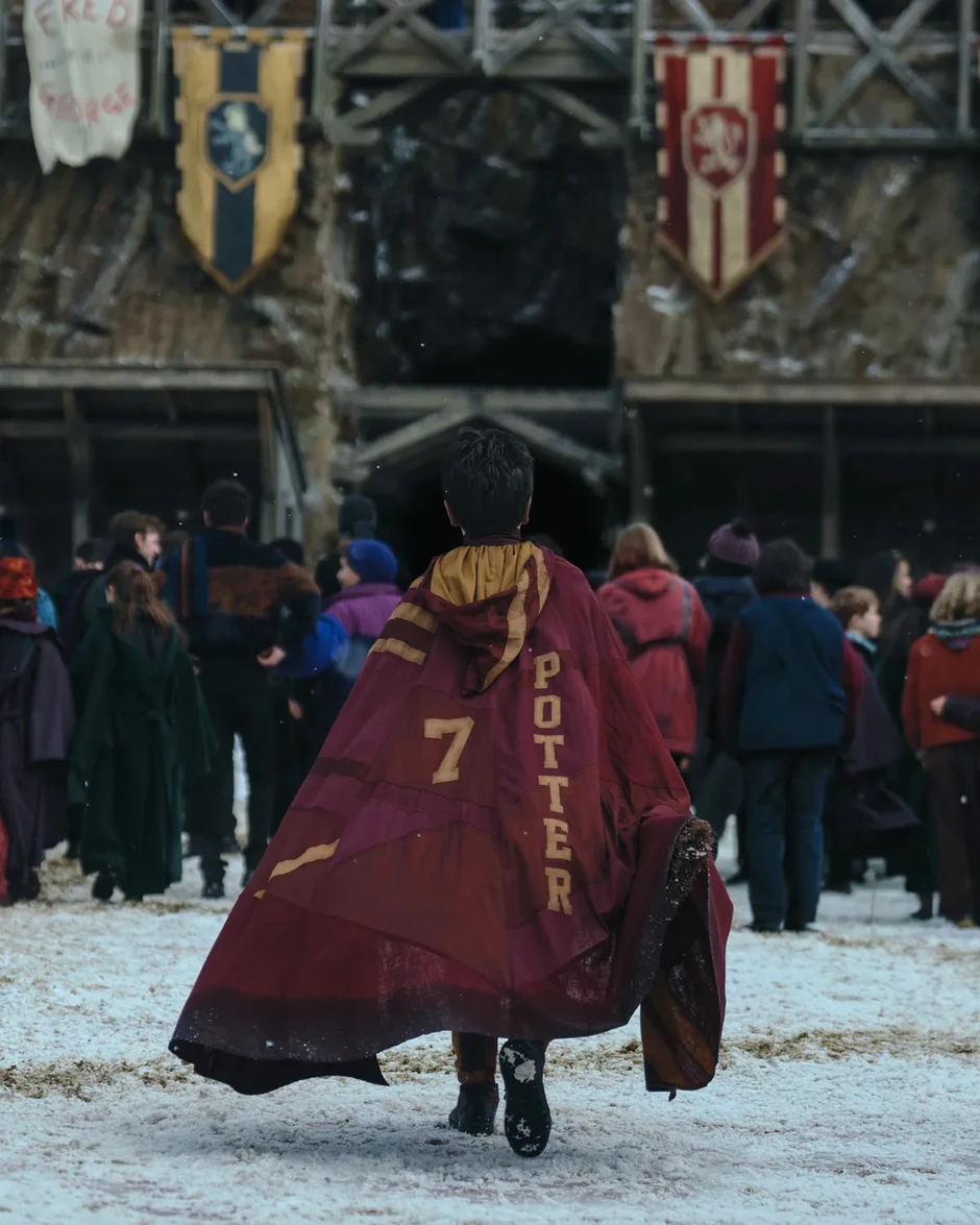 Harry Potter bản truyền hình hé lộ hình ảnh đầu tiên về cậu bé phù thủy Harry Potter bản truyền hình hé lộ hình ảnh đầu tiên về cậu bé phù thủy