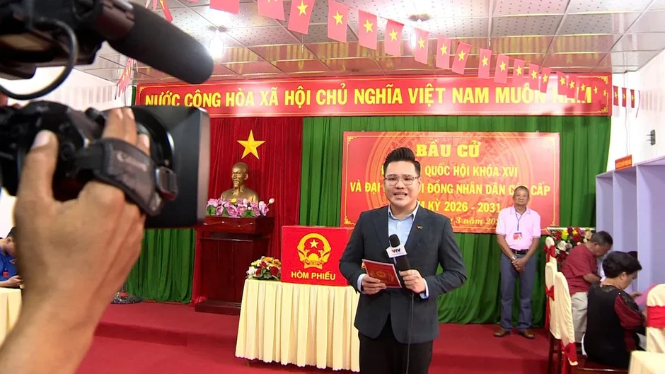 Hậu trường điểm cầu cực Nam Tổ quốc của chương trình bầu cử "Ngày hội non sông" Hậu trường điểm cầu cực Nam Tổ quốc của chương trình bầu cử "Ngày hội non sông"