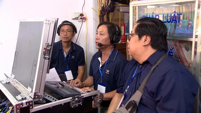 Hậu trường điểm cầu cực Nam Tổ quốc của chương trình bầu cử "Ngày hội non sông" Hậu trường điểm cầu cực Nam Tổ quốc của chương trình bầu cử "Ngày hội non sông"