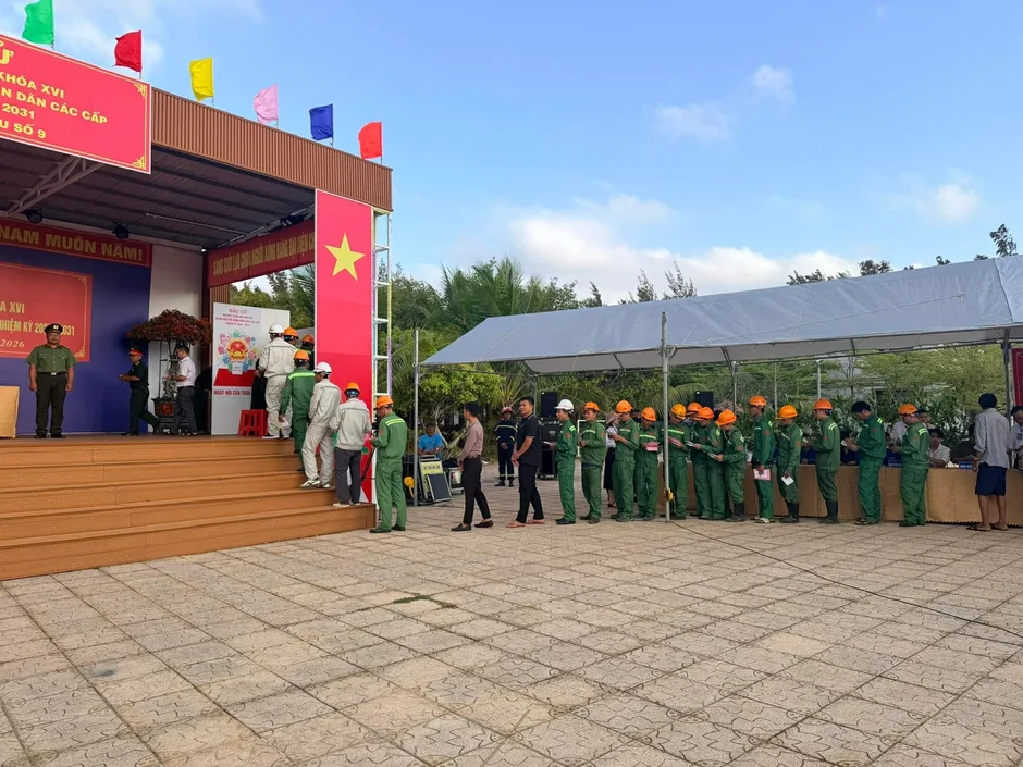 Hậu trường điểm cầu cực Nam Tổ quốc của chương trình bầu cử "Ngày hội non sông" Hậu trường điểm cầu cực Nam Tổ quốc của chương trình bầu cử "Ngày hội non sông"