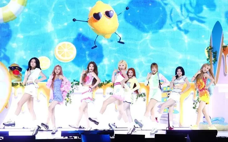 Hearts2Hearts trở lại với năng lượng mùa hè trong Lemon Tang Hearts2Hearts trở lại với năng lượng mùa hè trong Lemon Tang