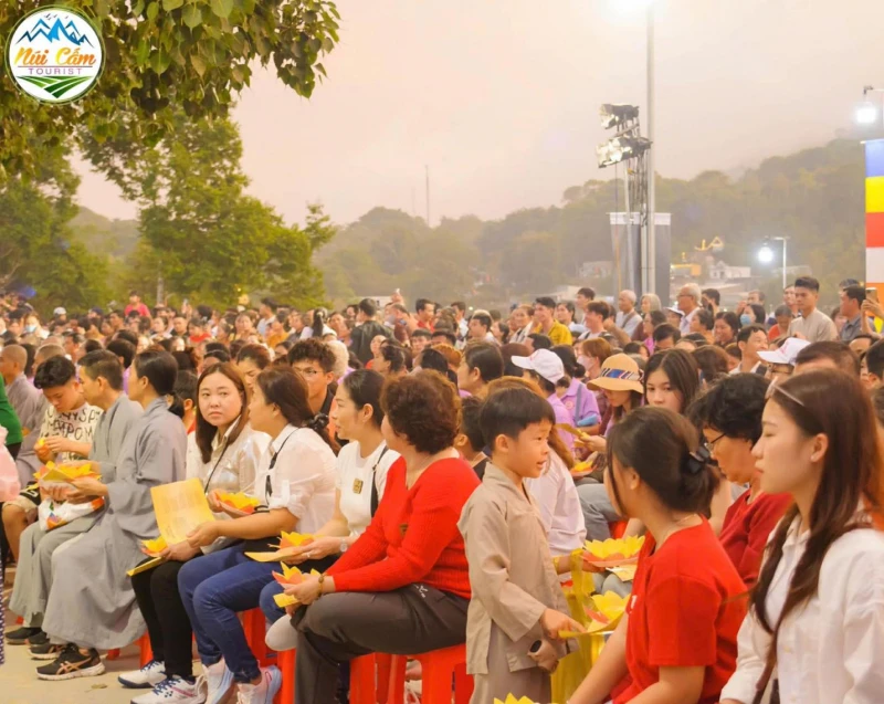 Hẹn nhau trên “nóc nhà miền Tây”