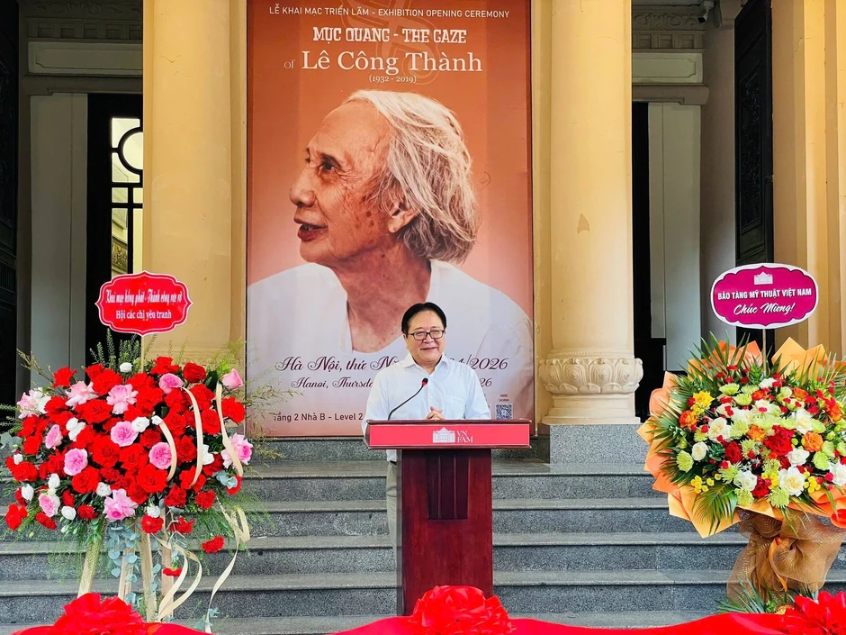 Hình ảnh người phụ nữ Việt trong triển lãm của Lê Công Thành Hình ảnh người phụ nữ Việt trong triển lãm của Lê Công Thành