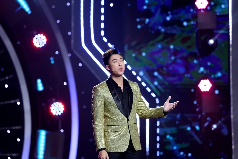 Hồ Việt Trung kể chuyện rẽ hướng sang bolero