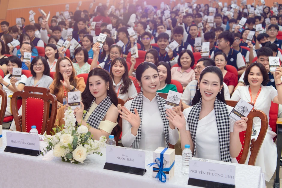 Hoa hậu Ngọc Hân, Kỳ Duyên truyền cảm hứng khởi nghiệp cho sinh viên