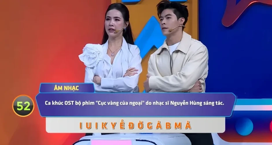 Hoa hậu Phan Thị Mơ đối đầu hai siêu mẫu thể hình, giành chiến thắng tại Úm ba la ra chữ gì Hoa hậu Phan Thị Mơ đối đầu hai siêu mẫu thể hình, giành chiến thắng tại Úm ba la ra chữ gì