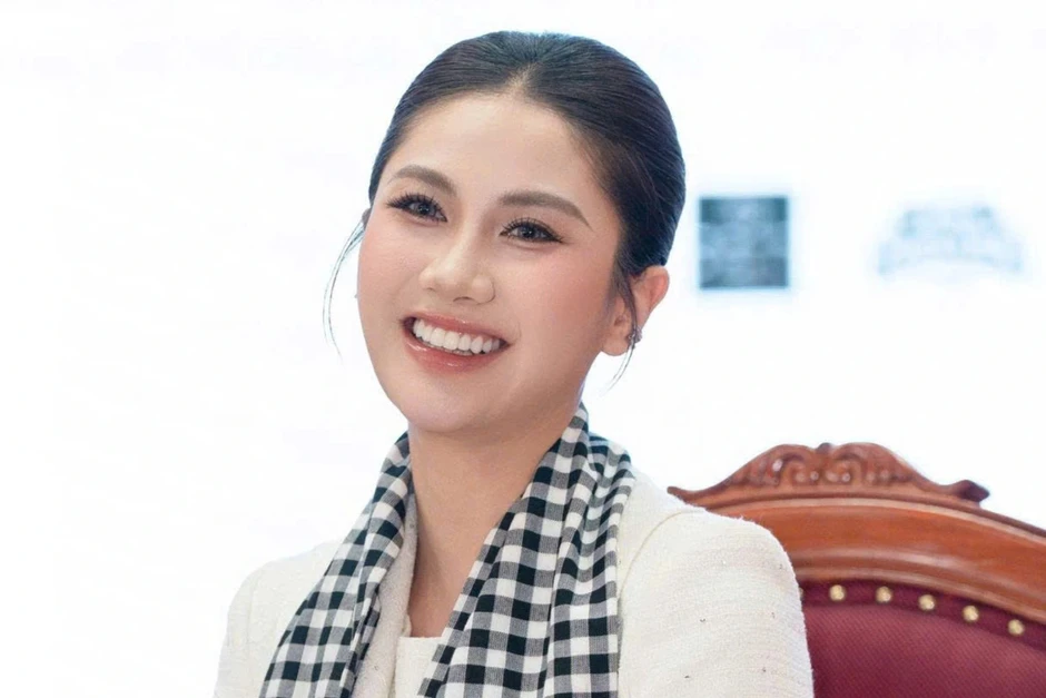 Hoa hậu Phương Linh nói về những cuốn sách quý trao gửi khát vọng lớn