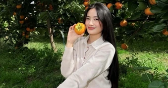 Hoa hậu Ý Nhi phản hồi tin đồn được bạn trai 9 năm cầu hôn