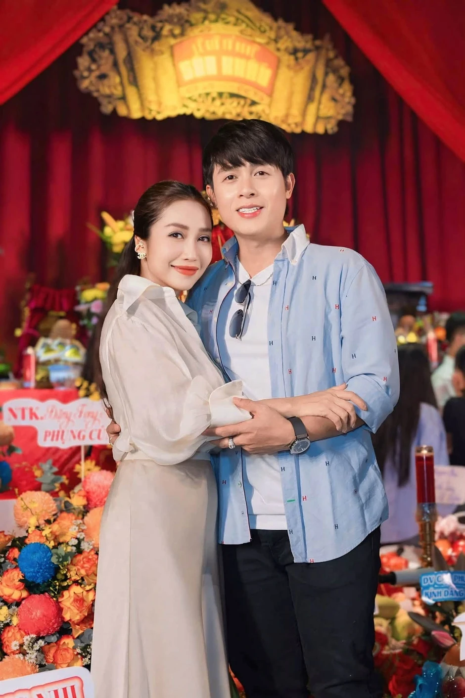 Hòa Hiệp bán cà phê vỉa hè: "Tôi không ngửa tay xin tiền, có gì mà xấu hổ?" Hòa Hiệp bán cà phê vỉa hè: "Tôi không ngửa tay xin tiền, có gì mà xấu hổ?"