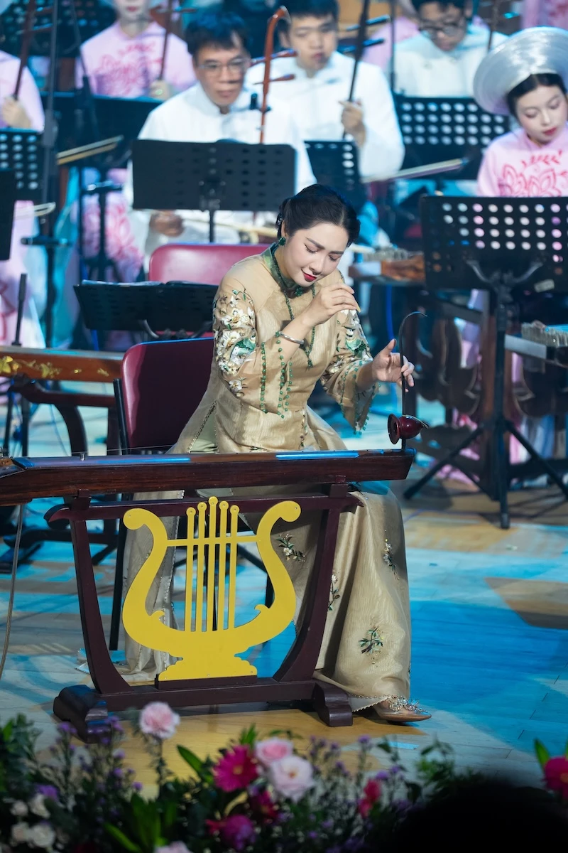 Hòa nhạc “Âm thanh Đất Việt”- Dàn nhạc Dân tộc Việt Nam khơi dậy niềm tự hào về nhạc cụ truyền thống dân tộc Hòa nhạc “Âm thanh Đất Việt”- Dàn nhạc Dân tộc Việt Nam khơi dậy niềm tự hào về nhạc cụ truyền thống dân tộc