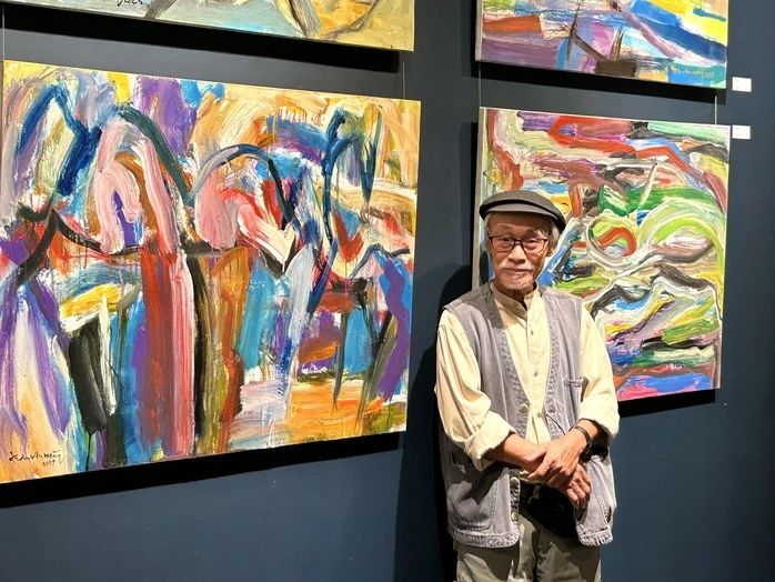 HỌA SĨ TRẦN VĂN MÃNG: "Tôi cầm cọ đến hơi thở cuối" HỌA SĨ TRẦN VĂN MÃNG: "Tôi cầm cọ đến hơi thở cuối"