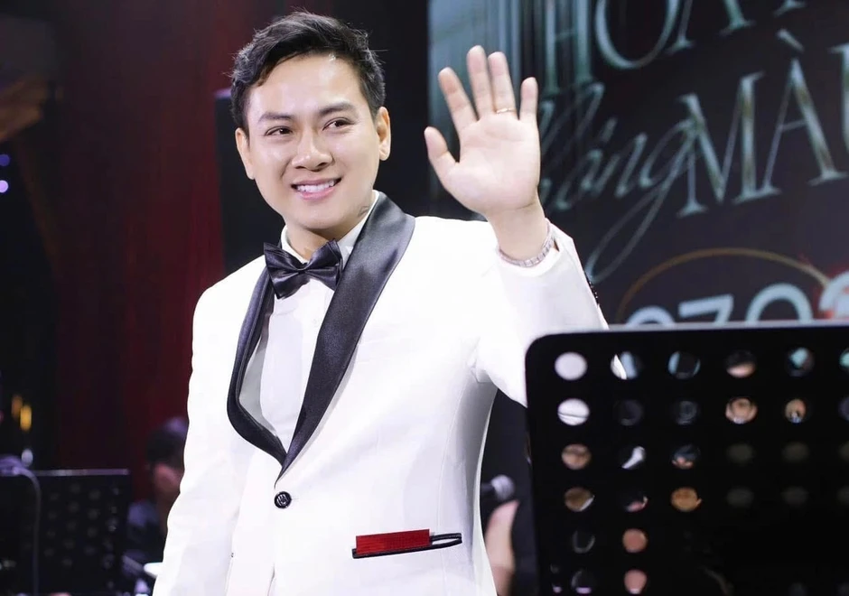 Hoài Lâm xin lỗi Đàm Vĩnh Hưng Hoài Lâm xin lỗi Đàm Vĩnh Hưng