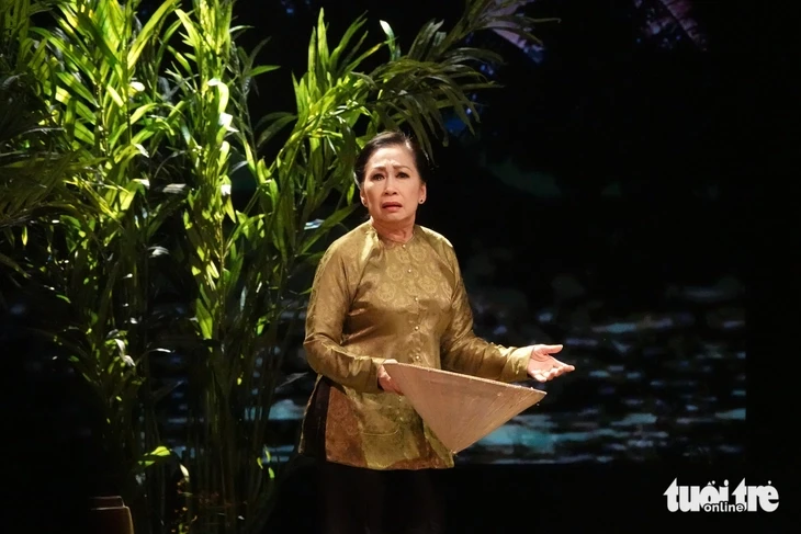 Hoài Linh trở lại với Hiu hiu gió bấc, khán giả khóc cười với ông Tư Hoài Linh trở lại với Hiu hiu gió bấc, khán giả khóc cười với ông Tư