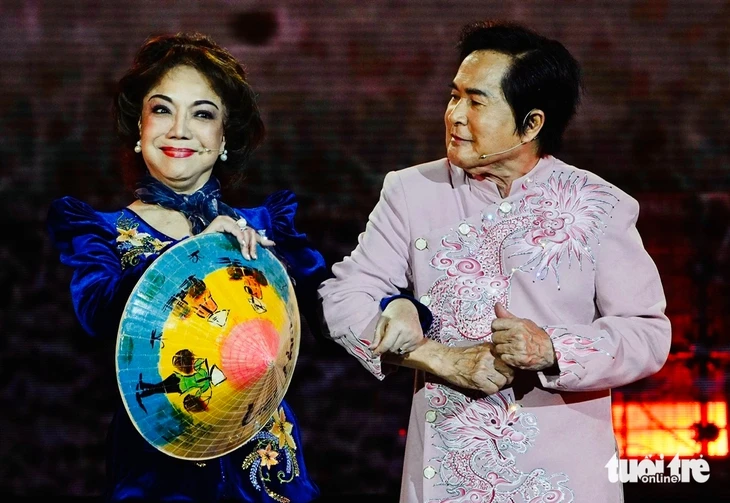 Hoài Thanh, Đỗ Quyên trở lại làm thầy Hoài Thanh, Đỗ Quyên trở lại làm thầy