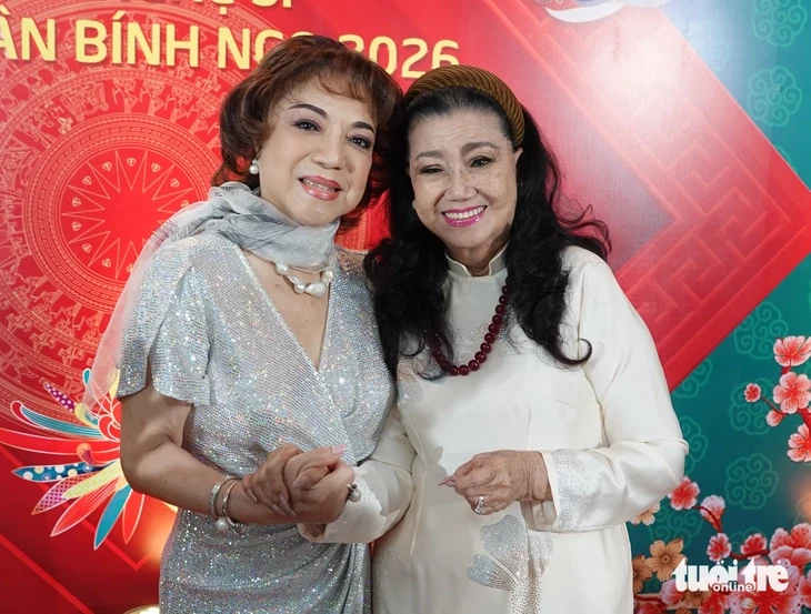 Hoài Thanh, Đỗ Quyên trở lại làm thầy Hoài Thanh, Đỗ Quyên trở lại làm thầy