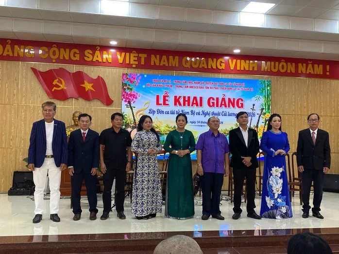 Hội Sân khấu TP HCM - Gieo mầm đờn ca tài tử từ cơ sở Hội Sân khấu TP HCM - Gieo mầm đờn ca tài tử từ cơ sở