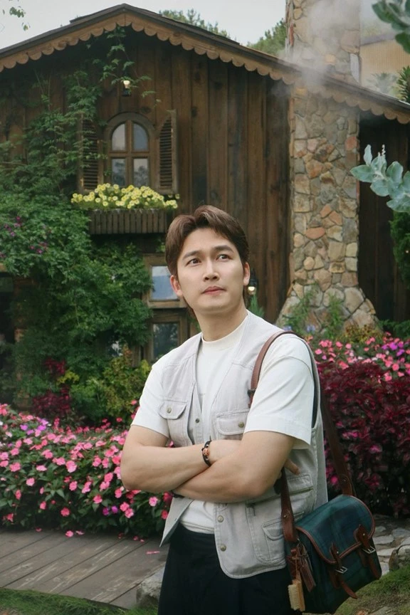 Hôn nhân ngọt ngào bình yên của "trai đẹp showbiz" bên "mỹ nhân VFC" Hôn nhân ngọt ngào bình yên của "trai đẹp showbiz" bên "mỹ nhân VFC"