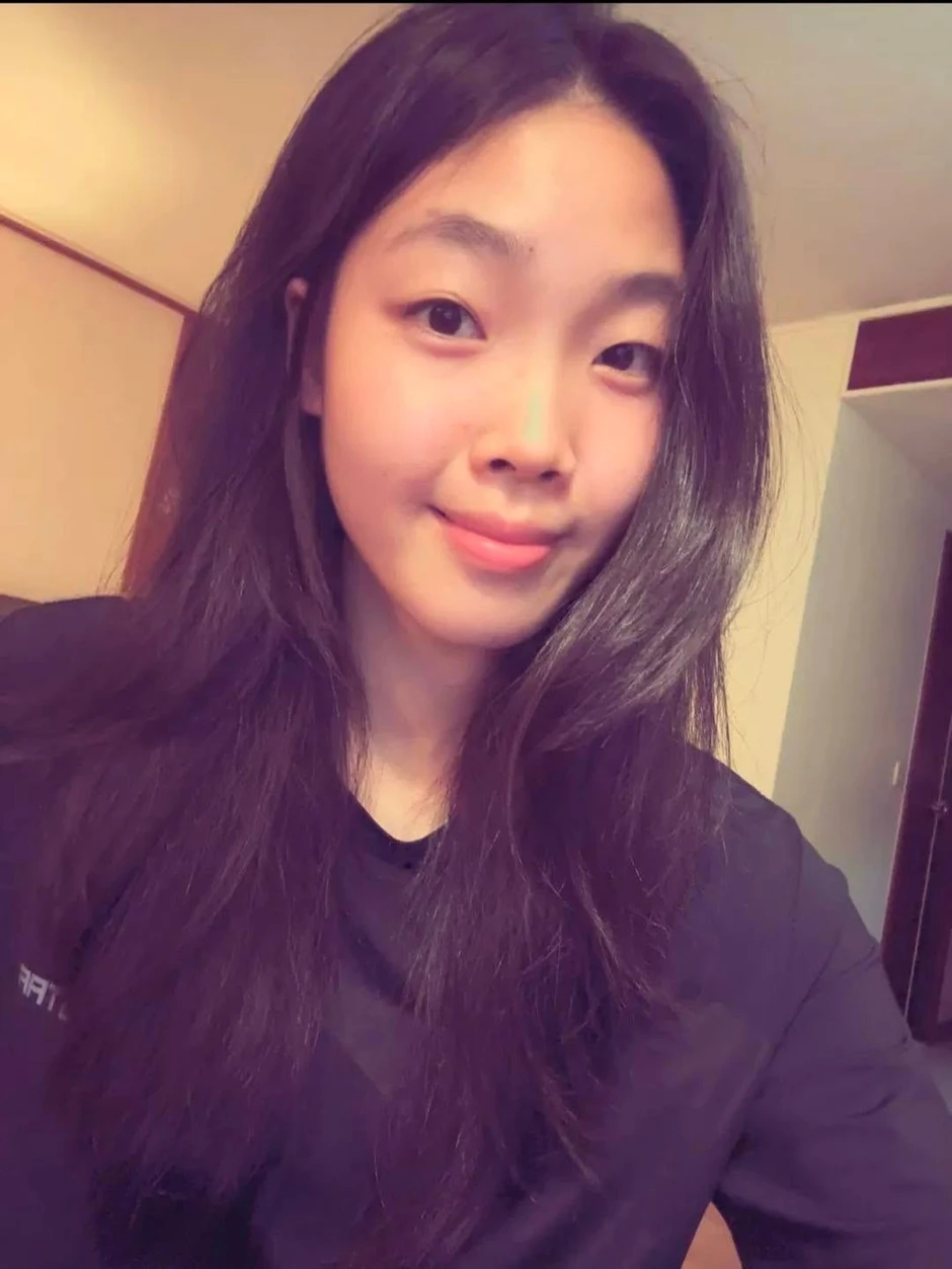 Hot girl bóng chuyền Việt Nam cao 1,86 m gây sốt ở ASIAD