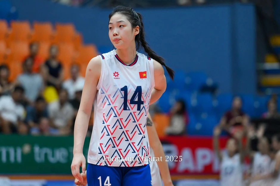 Hot girl bóng chuyền Việt Nam cao 1,86 m gây sốt ở ASIAD