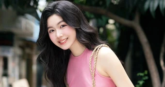 Hot girl Lọ Lem khoe tài “cầm kỳ thi họa”, video 1 phút hút triệu lượt xem