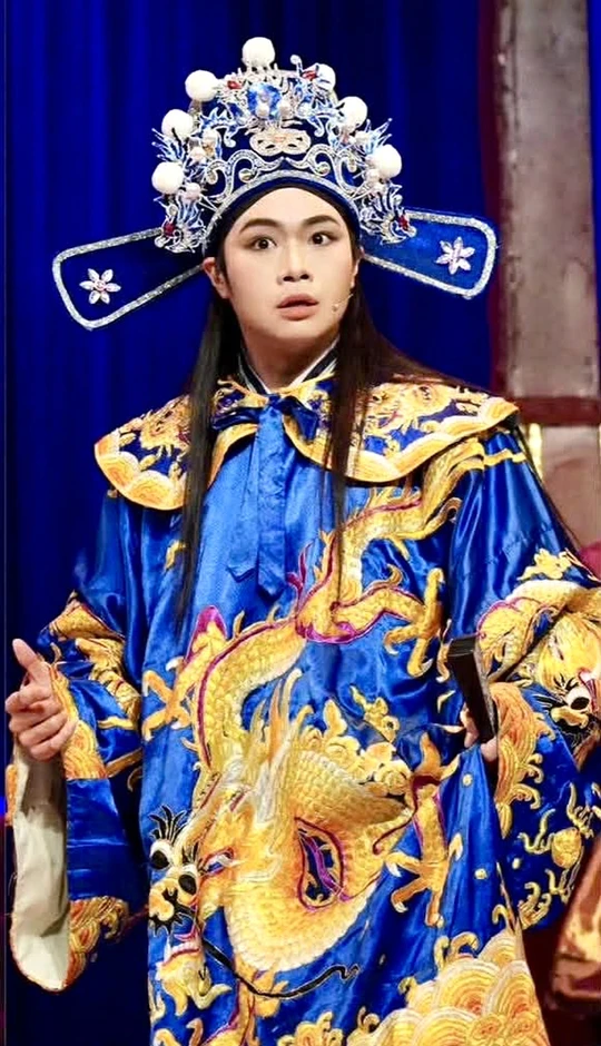 Hotboy Trọng Nhân của Huỳnh Long chạy sô giữa kịch và cải lương mùa Tết Hotboy Trọng Nhân của Huỳnh Long chạy sô giữa kịch và cải lương mùa Tết