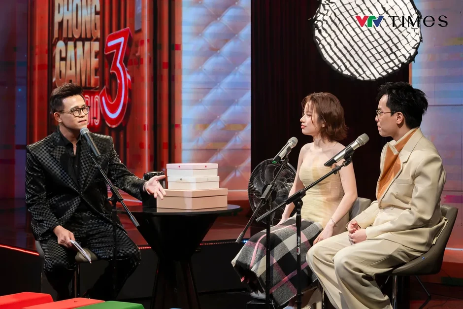 Hứa Kim Tuyền tại Studio 3: Từ “Tôi không còn viết tình ca” đến những trái tim được tiếp thêm hy vọng Hứa Kim Tuyền tại Studio 3: Từ “Tôi không còn viết tình ca” đến những trái tim được tiếp thêm hy vọng