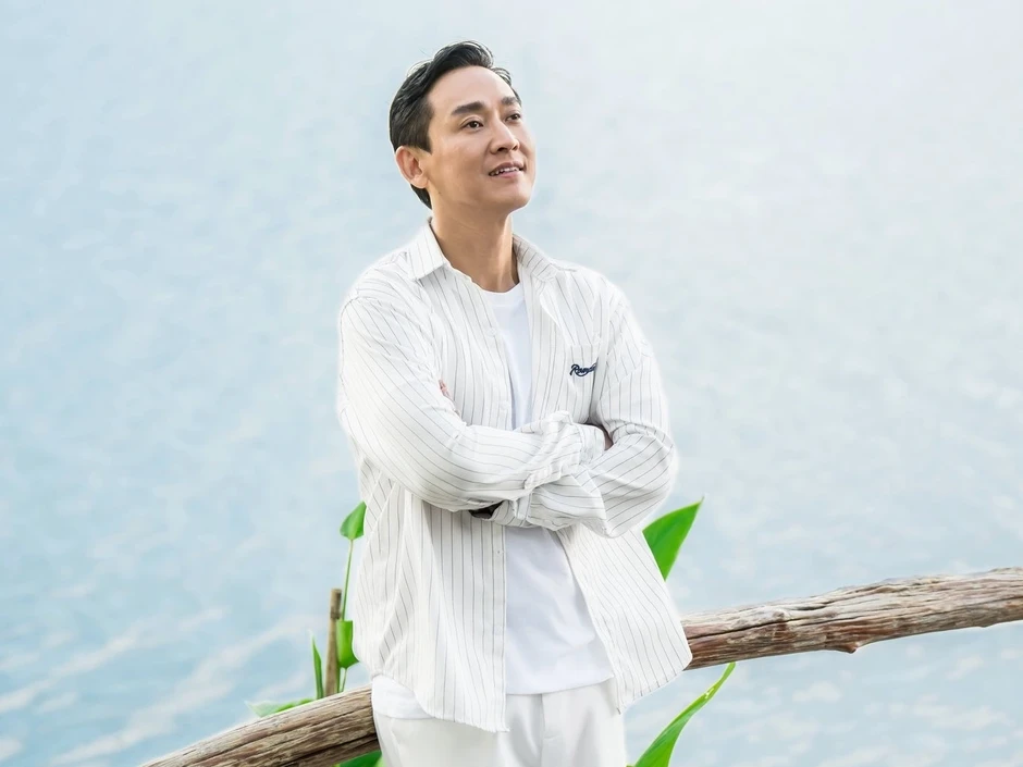 Hứa Vĩ Văn: "Giờ tôi thoải mái chọn kịch bản mà không chịu áp lực kinh tế" Hứa Vĩ Văn: "Giờ tôi thoải mái chọn kịch bản mà không chịu áp lực kinh tế"