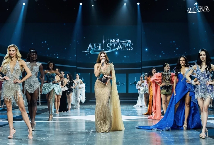 Hương Giang diện đầm nặng 19kg lên sân khấu MGI All Stars 2026, thần thái như final walk Hương Giang diện đầm nặng 19kg lên sân khấu MGI All Stars 2026, thần thái như final walk
