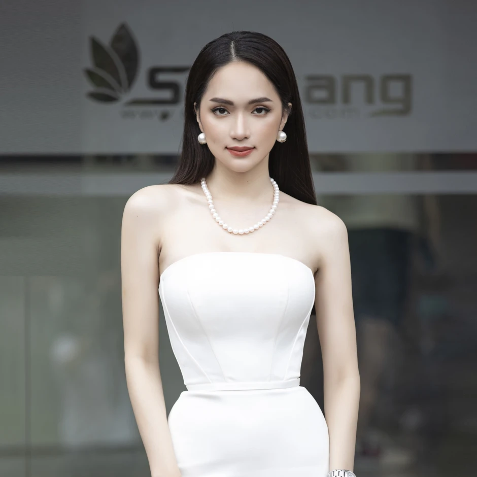 Hương Giang giành giải Á hậu 2 tại MGI All Stars Hương Giang giành giải Á hậu 2 tại MGI All Stars