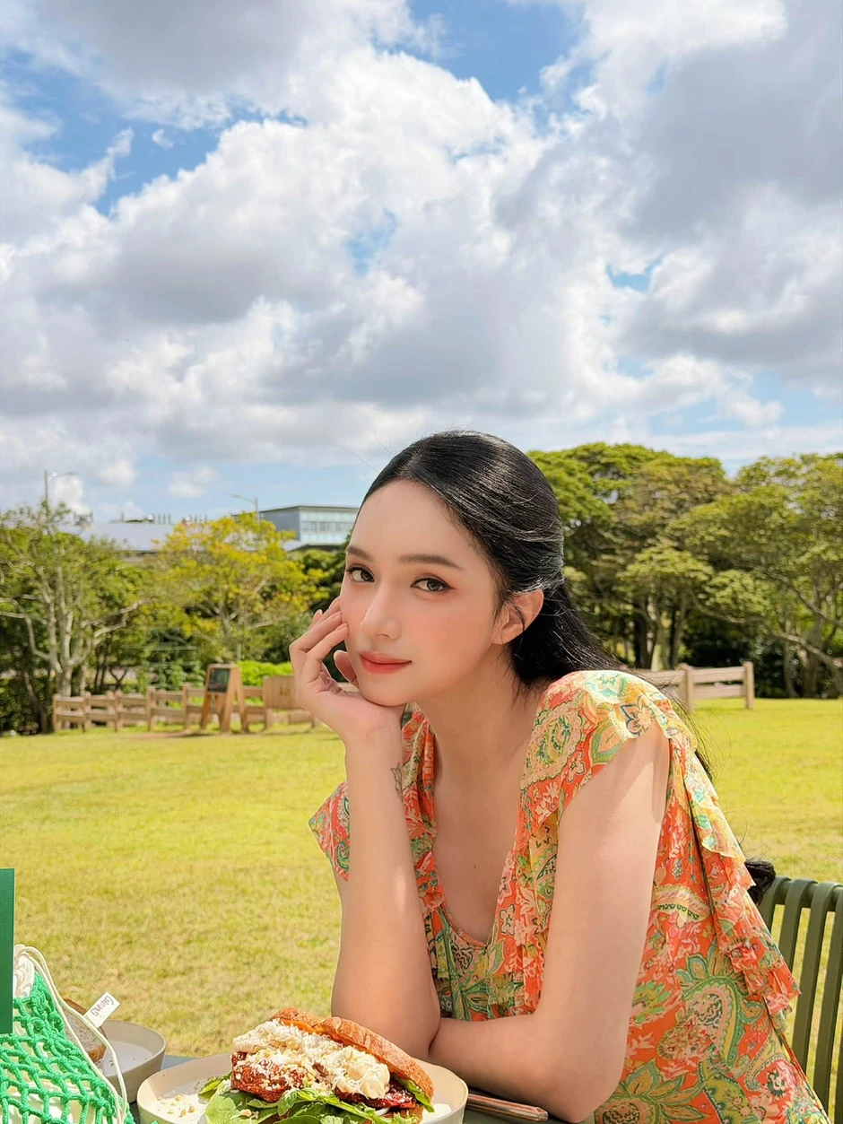 Hương Giang - Phú Cường né tránh, không muốn đụng mặt nhau? Hương Giang - Phú Cường né tránh, không muốn đụng mặt nhau?