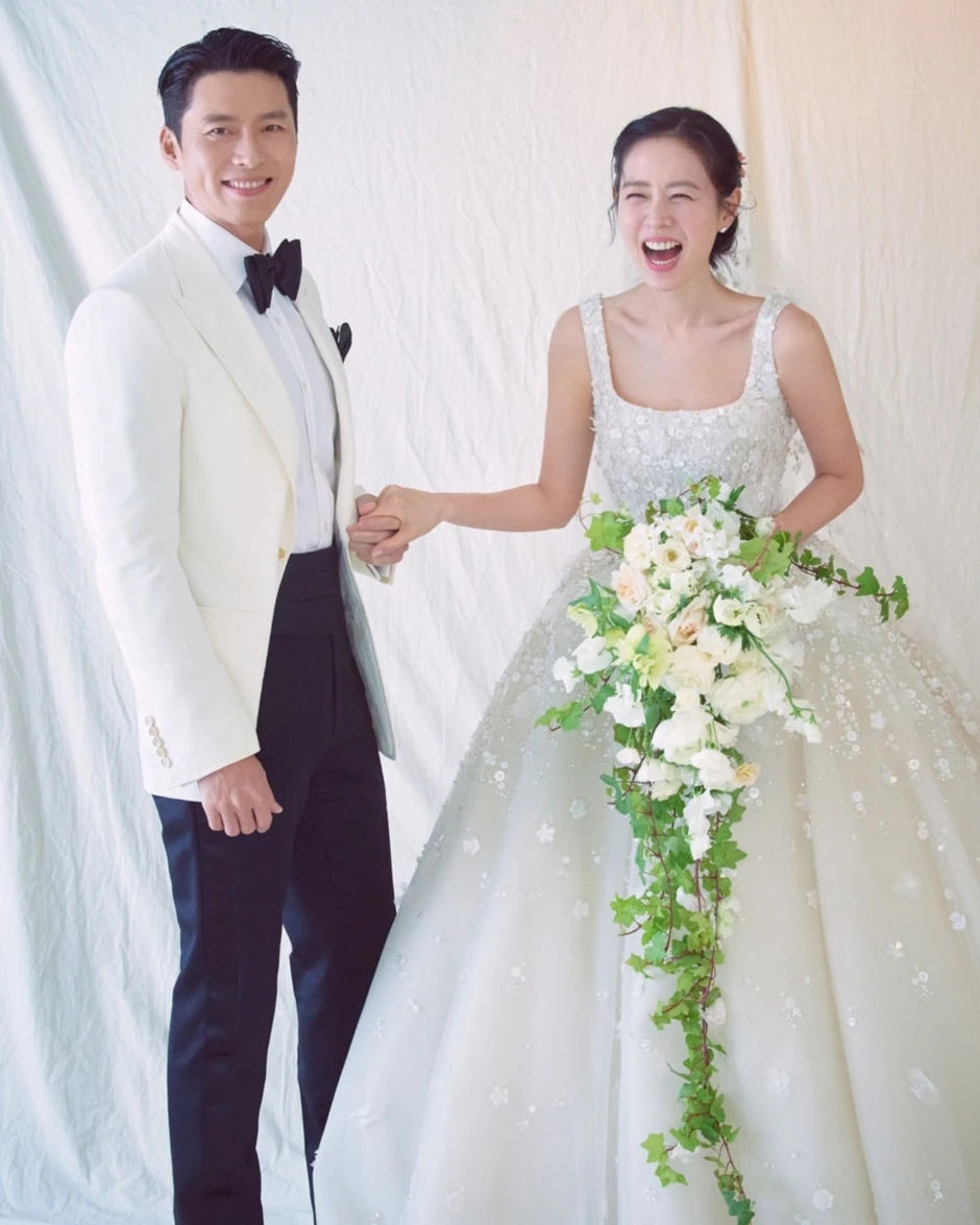 Hyun Bin - Son Ye Jin không đi chung thảm đỏ Baeksang vẫn tình hết mức qua chi tiết này Hyun Bin - Son Ye Jin không đi chung thảm đỏ Baeksang vẫn tình hết mức qua chi tiết này
